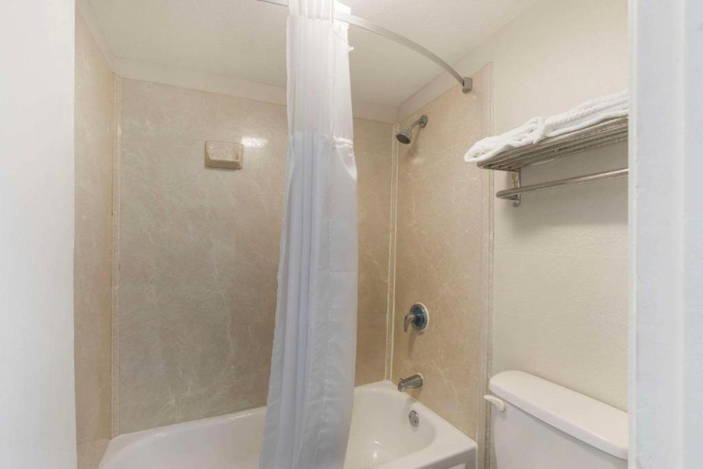 Downtown Inn & Studio Suites Memphis Bagian luar foto